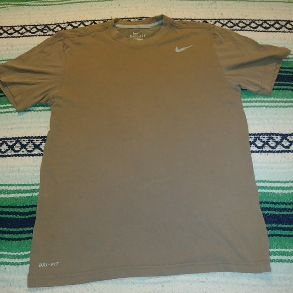 brown dri fit shirt